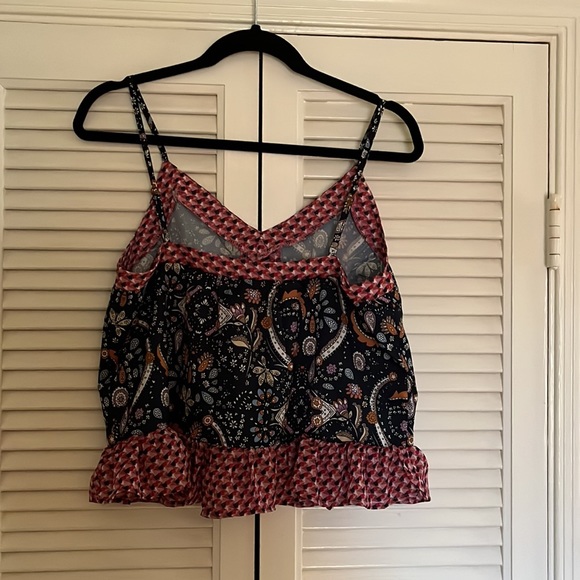 Hayden Los Angeles Camisole Top - Picture 2 of 4